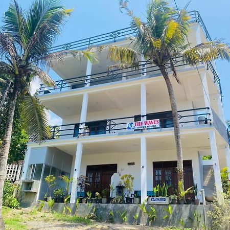 The Wave'S Guest House Мириса Екстериор снимка